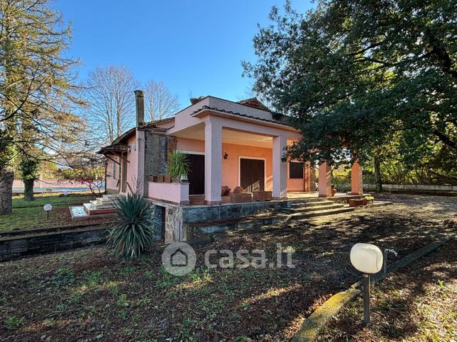 Villa in residenziale in Via Colle Persico 76