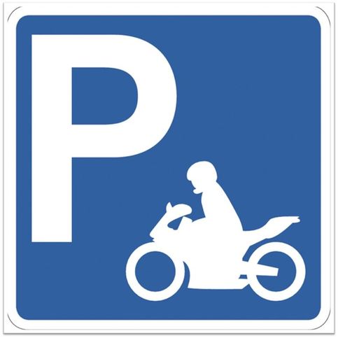 Garage/posto auto in residenziale in Via Roma