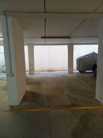 Box/posto auto in residenziale in Via Riva Villasanta