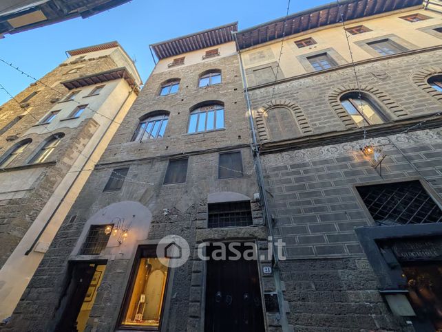 Appartamento in residenziale in Lungarno degli Acciaiuoli