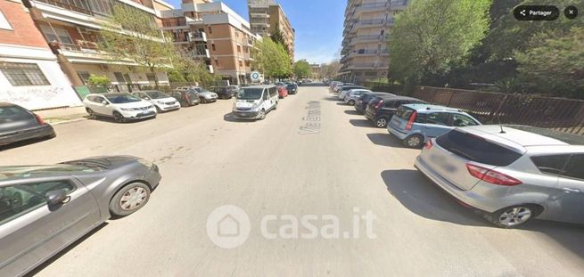 Appartamento in residenziale in Via Enzo Fioritto 12