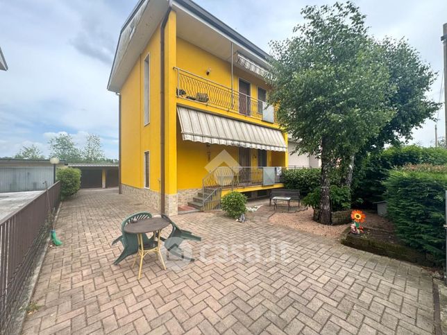 Appartamento in residenziale in Via Luigi Cadorna 25