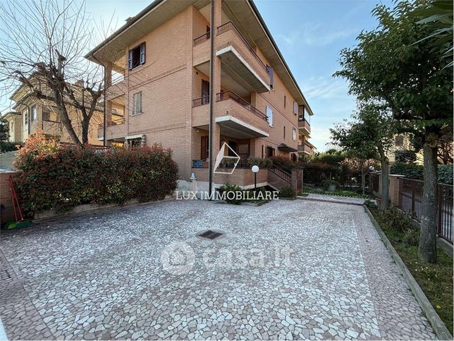 Appartamento in residenziale in Via Spontini