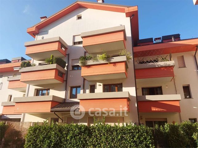 Appartamento in residenziale in Via Novegro 31