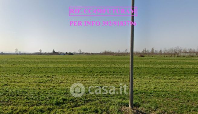 Terreno agricolo in commerciale in