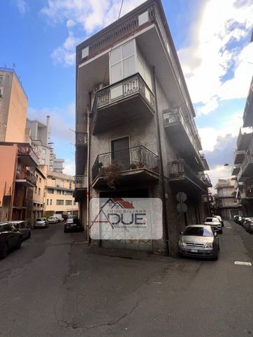 Garage/posto auto in residenziale in Via Liguria