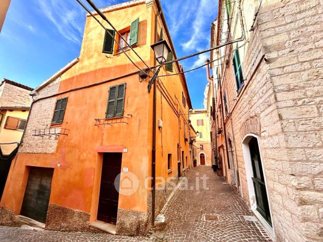 Appartamento in residenziale in Via Cortesi 2