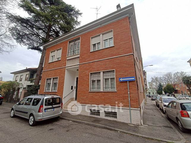 Villa in residenziale in Viale dei Mille