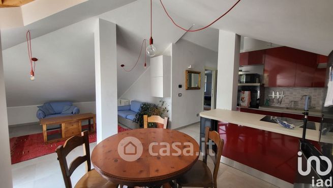 Appartamento in residenziale in Strada dei Ronchi 73
