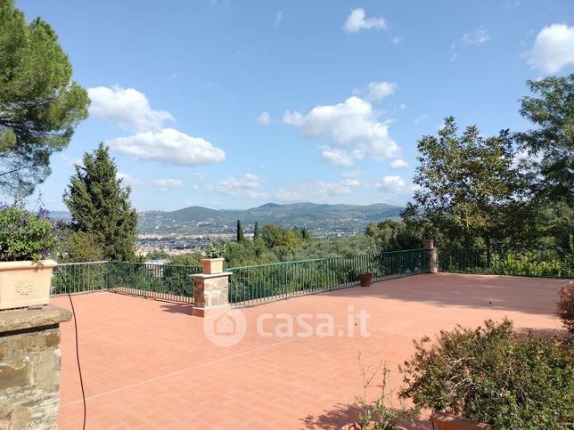 Casa indipendente in residenziale in Piazza di Badia a Ripoli