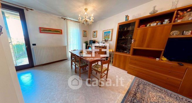 Villetta a schiera in residenziale in Via dei Spironi