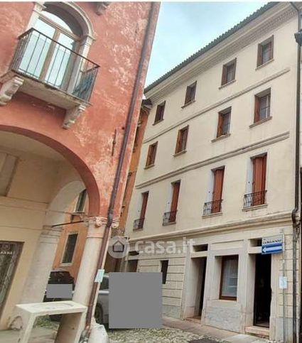 Ufficio in commerciale in Via Santa Croce