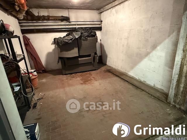 Box/posto auto in residenziale in Via Leon Battista Alberti