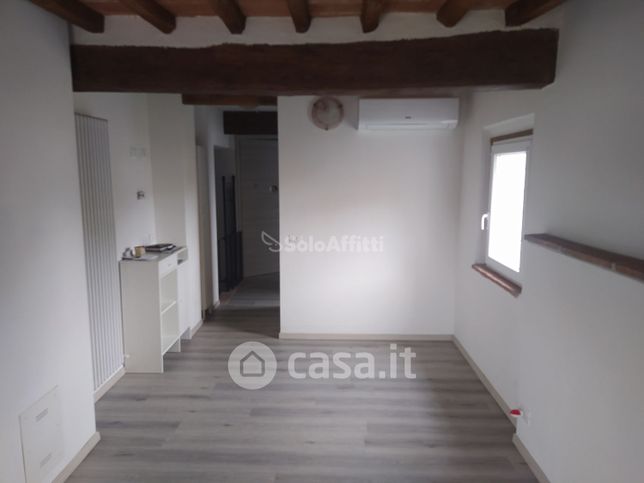 Casa indipendente in residenziale in Via Canale