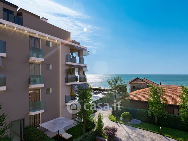 Attico/mansarda in residenziale in Lungomare Augusto Migliorini 69