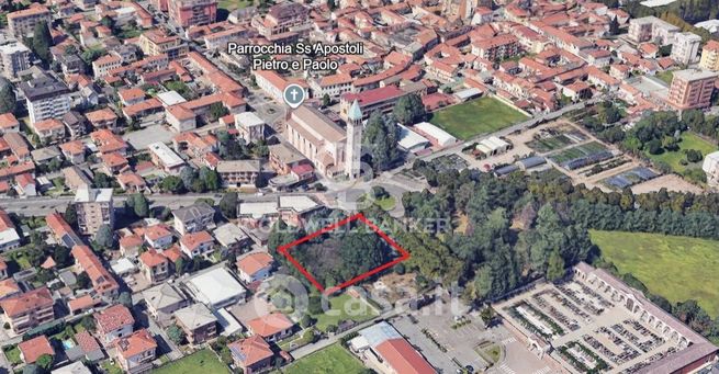 Terreno edificabile in residenziale in Viale Boccaccio 141