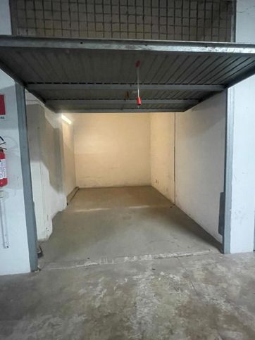 Garage/posto auto in residenziale in Via R. F. Grugnola 31