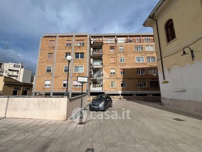 Appartamento in residenziale in Via Cortine 3