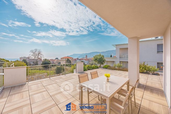 Appartamento in residenziale in Via Laiolo 22