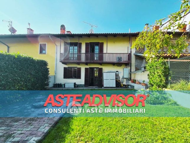 Villetta a schiera in residenziale in Strada Villar Basso 52