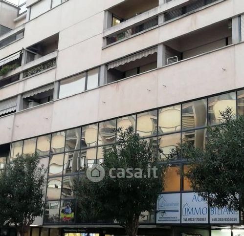 Ufficio in commerciale in Via Pontinia 46