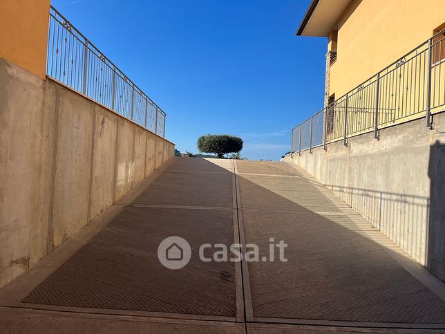 Garage/posto auto in residenziale in strda provinciale 40 del puntone