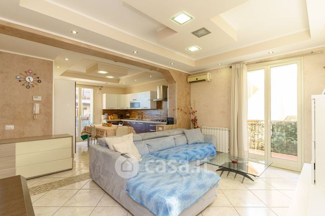 Appartamento in residenziale in Via Genova 15