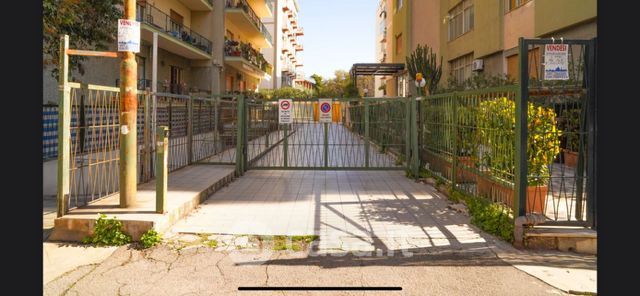 Box/posto auto in residenziale in Via Giuseppe Sciuti 81