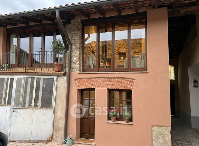 Rustico/casale in residenziale in Piazza Lombardia 37