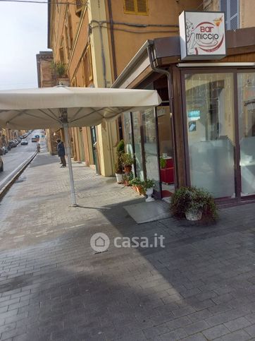 Negozio/locale commerciale in commerciale in Via Fratelli Brancondi 8