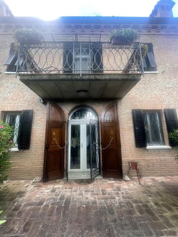 Casa indipendente in residenziale in Via Comacchio 931