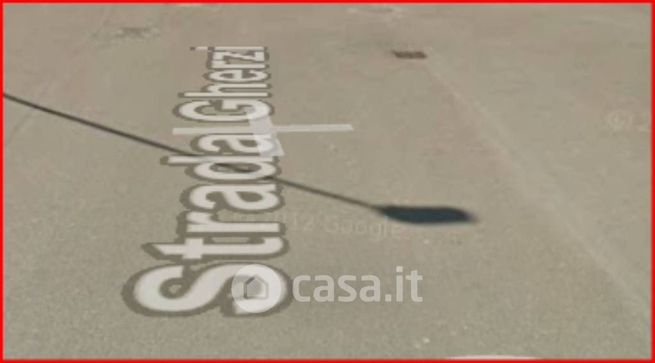 Box/posto auto in residenziale in Strada Gherzi 20