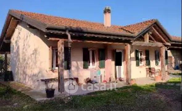 Appartamento in residenziale in Via Contarini 12