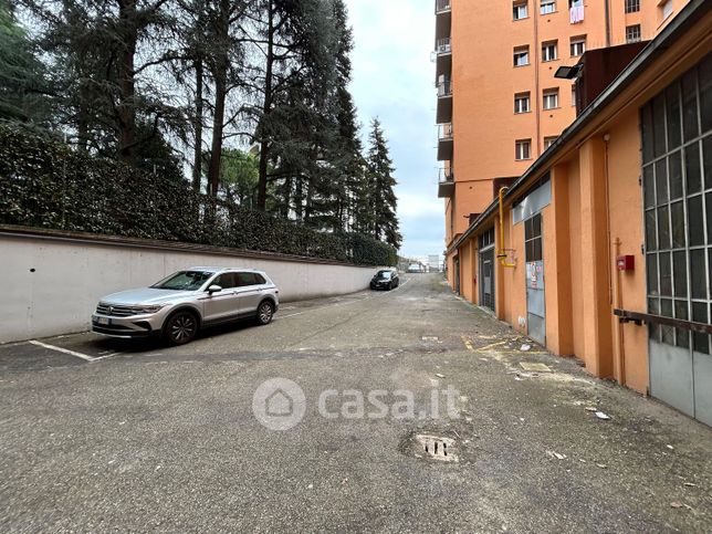 Box/posto auto in residenziale in Via Ludwig Van Beethoven 4