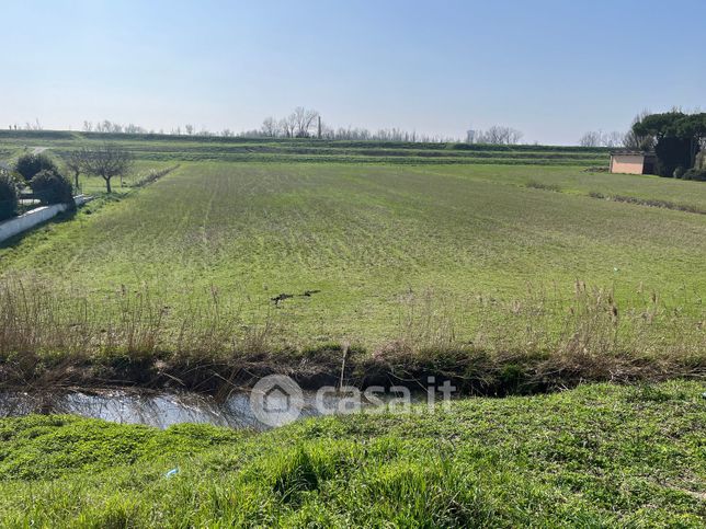 Terreno agricolo in commerciale in Via Roma 5