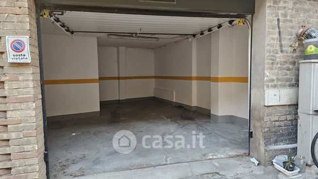 Garage/posto auto in residenziale in 