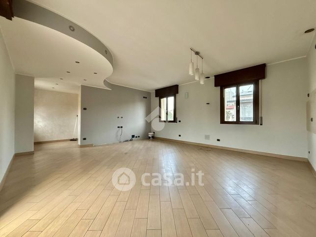 Appartamento in residenziale in Via Giovanni Pascoli 7