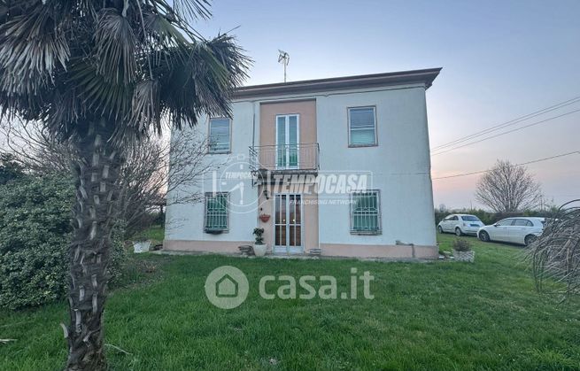 Casa indipendente in residenziale in Via Provinciale Superiore 208