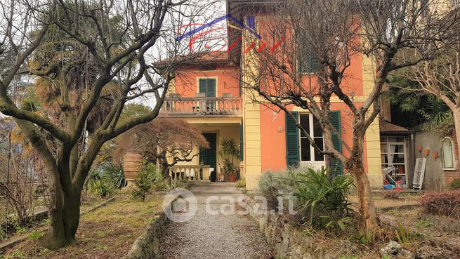 Villa in residenziale in Via Promessi Sposi