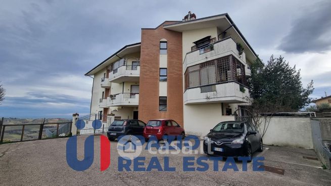 Appartamento in residenziale in Strada dell'Edicole 20