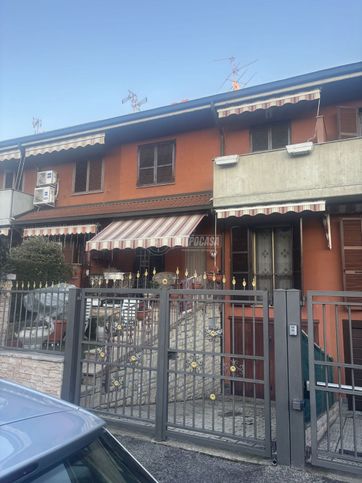 Villetta a schiera in residenziale in Via Filippo Turati 30