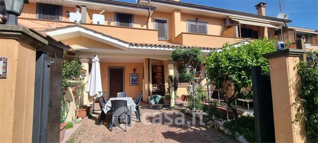 Villetta a schiera in residenziale in Via Oglio 3