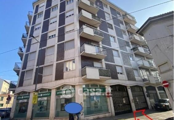 Box/posto auto in residenziale in Via Paulucci di Calboli Fulcieri 32