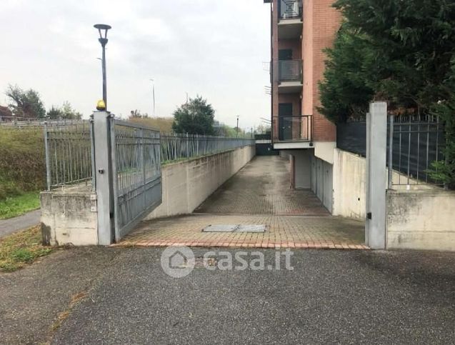 Garage/posto auto in residenziale in Via Col di Nava 22