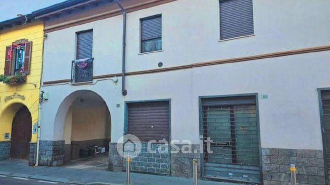 Appartamento in residenziale in Via Monsignor Paleari 41