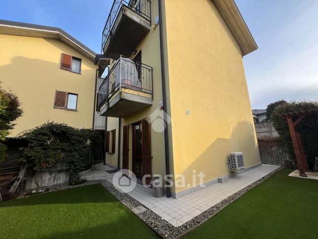 Appartamento in residenziale in Via Monte Rosa 36