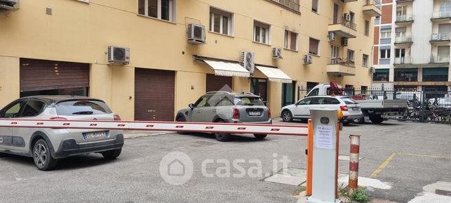 Garage/posto auto in residenziale in Via Giovanni Amendola 9