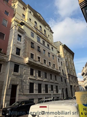 Ufficio in commerciale in 