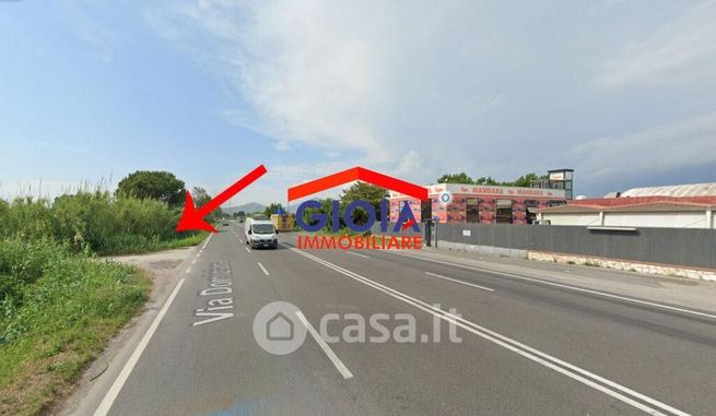 Terreno agricolo in commerciale in Via Domiziana 120
