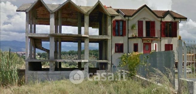 Baita/bungalow/chalet/trullo in residenziale in Via Enrico Berlinguer